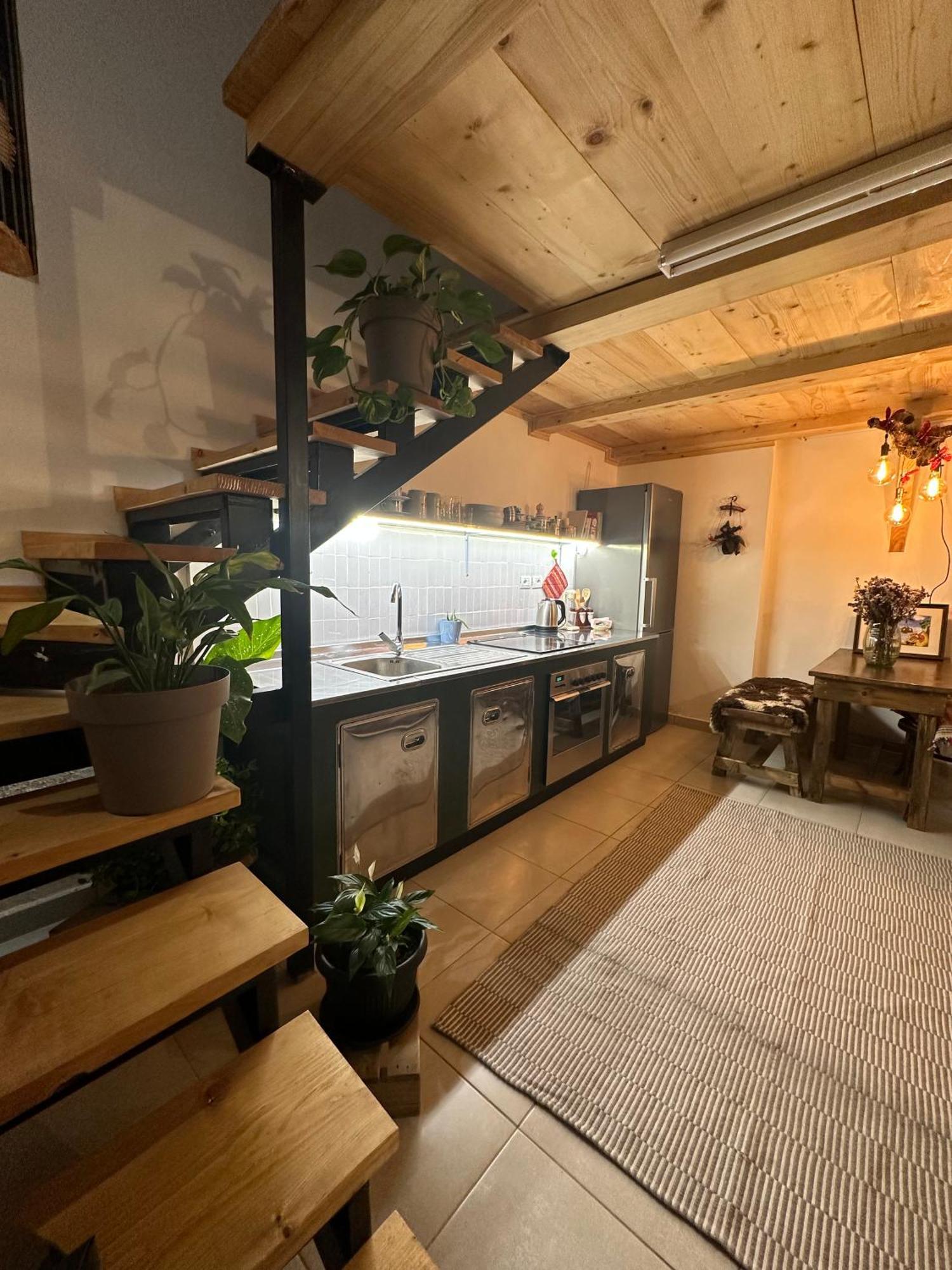 My Wooden Apartments 티라나 외부 사진